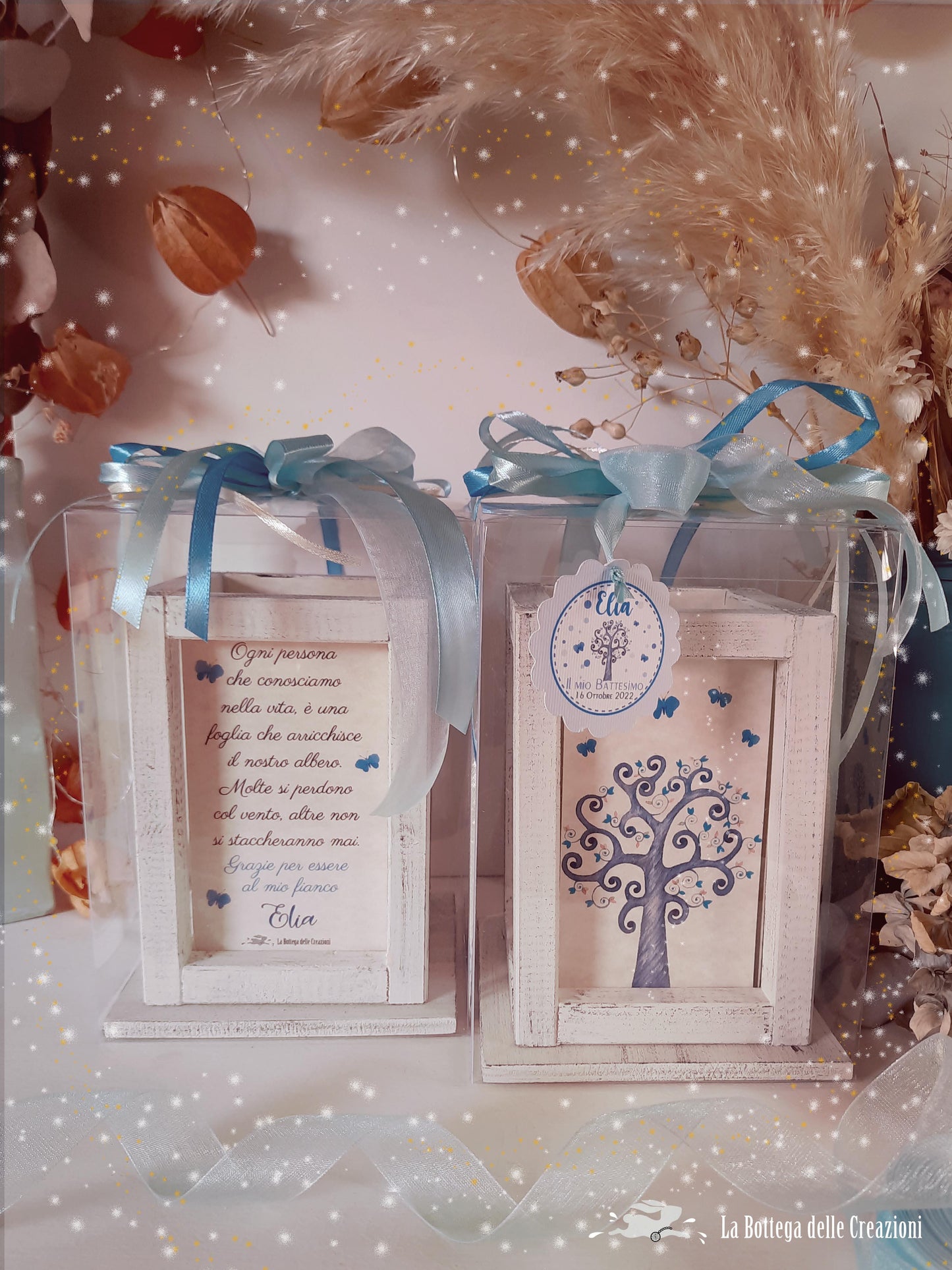 Bomboniere lanterne Albero della Vita in design artigianale con lucetta a LED e dettagli decorativi blu.